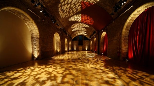 1 Great Halls - Vinopolis London Party Venue Band | Sensation Band